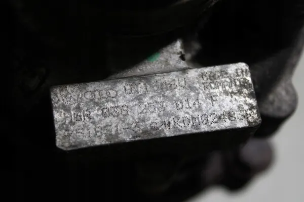 Turboaggregat Volkswagen Passat B6 1.9TDI OEM 038253014F image 4