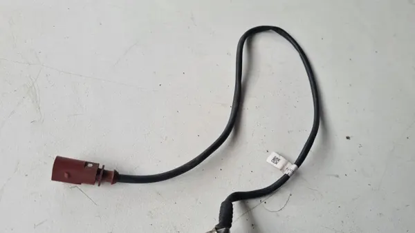 Inyector AdBlue OEM 04L131113J para Audi 2.0 TDI image 3