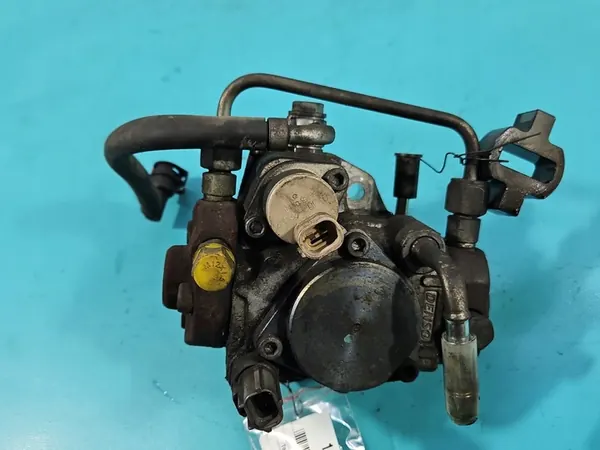 Kraftstoffpumpe Toyota Avensis II T25 2.2 D-CAT OEM 22100-0R021 image 4