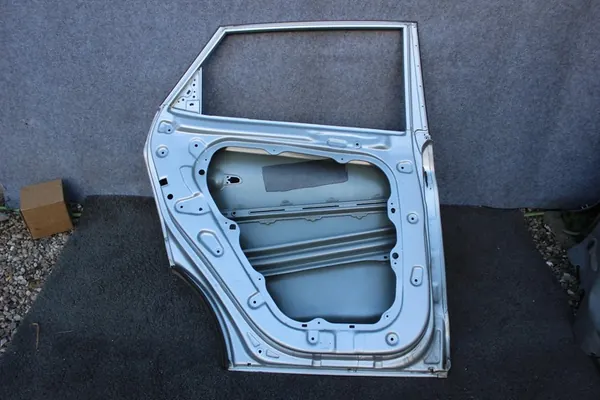 Hyundai Tucson (2015-2020) Vänster bakdörr image 4