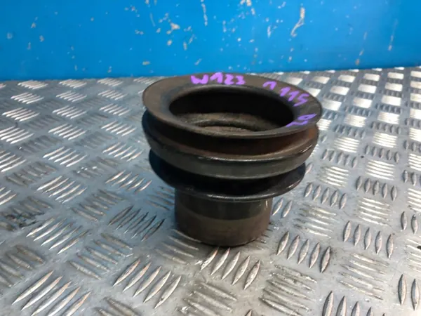 Polea aire acondicionado Mercedes OEM 1150300368 - Usado image 2