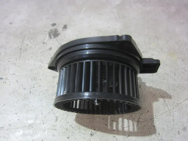 Lämmityspuhallin OEM 64119382861 BMW X3 G01:lle image 4