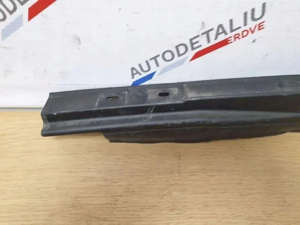 BMW Spatbordvoering OEM 51767419386 - Gebruikt image 6