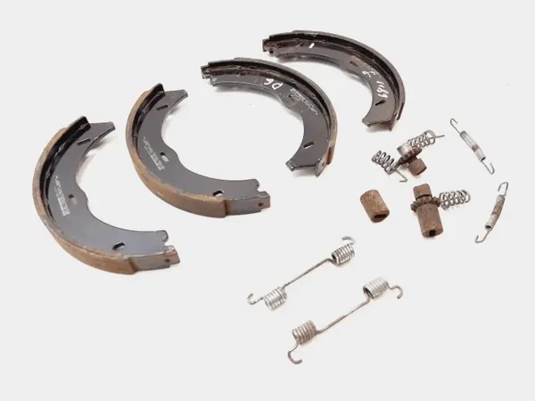 Mercedes-Benz Handbremsbacken OEM 90R011046 image 2