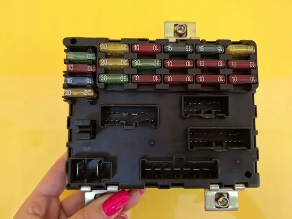 Caixa de Fusíveis Fiat Barchetta 46412170 image 4