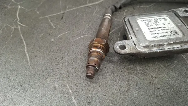 Lambdasonde NOx-sensor Mercedes W447 A0009052709 image 3
