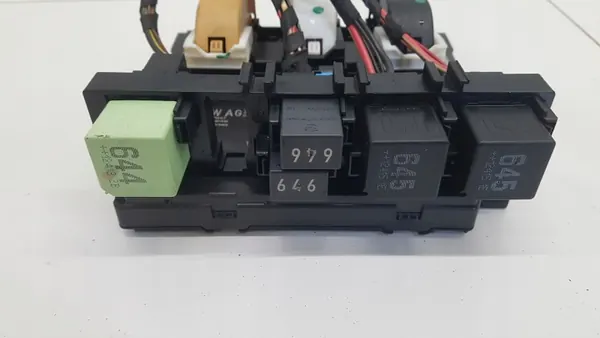 VW Mukavuusmoduuli OEM 3AA937087H Passat B7:lle image 3