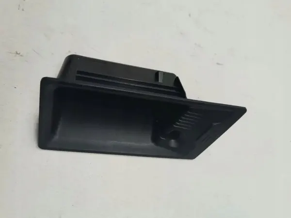 Cinzeiro BMW X6 OEM 9251974 - Estado usado image 3