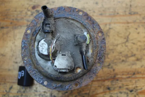 Toyota Corolla E12 1.6 Kraftstoffpumpenschwimmer OEM image 7