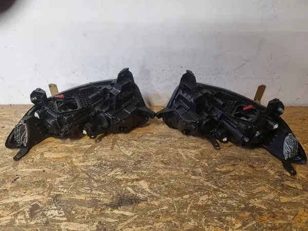 RENAULT KADJAR FULL LED Oikea Ajovalo image 7