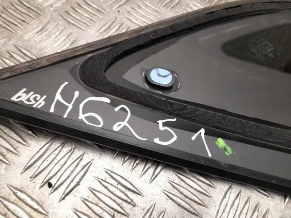 OEM A1676708400 Karossglas Bak Höger Mercedes ML GLE image 4
