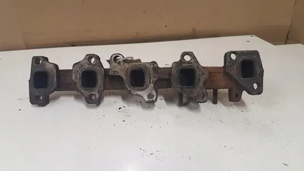 Coletor de escape OPEL CORSA E 1.3L diesel 2015 OEM 55248434 image 2