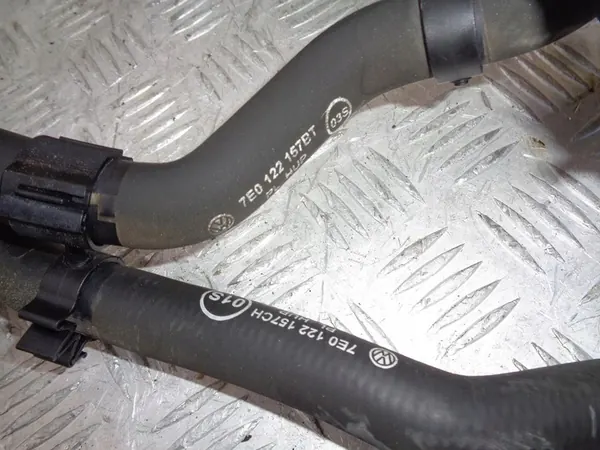 Vattencirkulationspump med slangar VW Transporter T6 2.0 TSI image 3