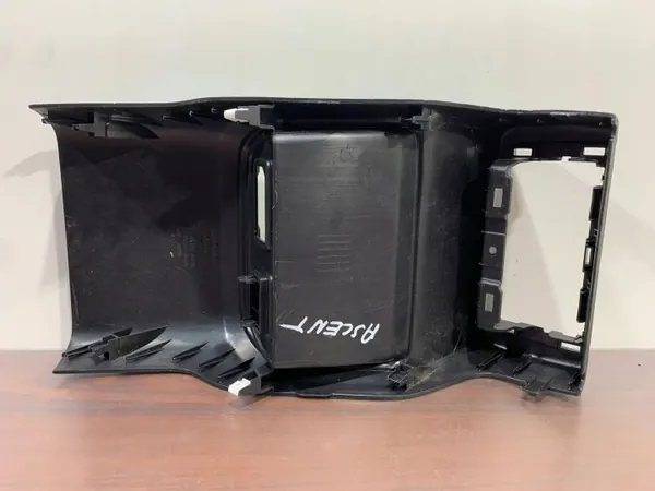 Console centrale Subaru Ascent OEM 92136XC00A image 5