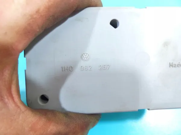 Zentralverriegelungspumpe OEM 1H0962257 für VW Passat B3 image 3