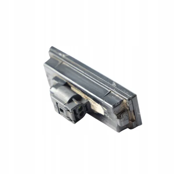 Lampe LED plaque OEM LR037612 - Utilisée image 4