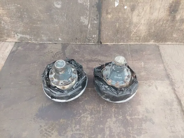 Moyeu arrière Scania R 114 LA 4X2 1998 image 1