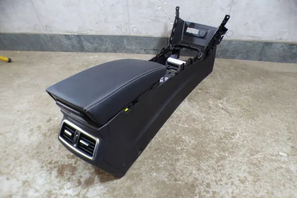 Renault Megane IV Mittelkonsole Armlehne OEM 969109180R image 6