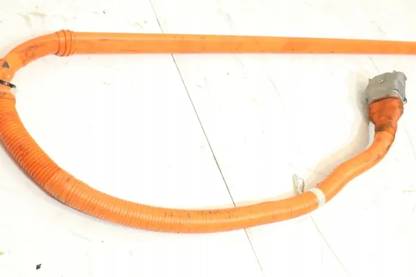 Câble Installation Batterie Toyota BZ4X 218km OEM 821H6-42020 image 3