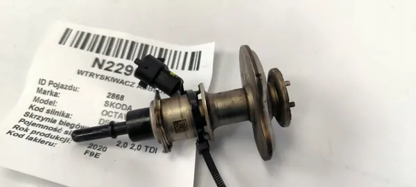 Begagnad AdBlue-injektor OEM 7LA131113A för Skoda Octavia IV image 2