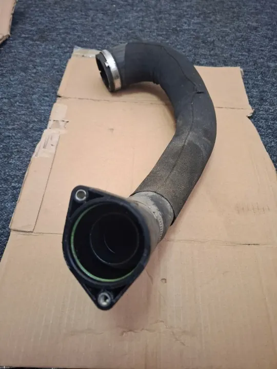 Audi OE Turbo-lyhytputki OEM 03L131111R image 3