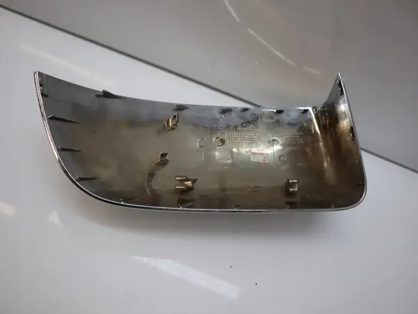 Pieza OEM Ford Ranger (2011-) lado derecho - Usado image 3