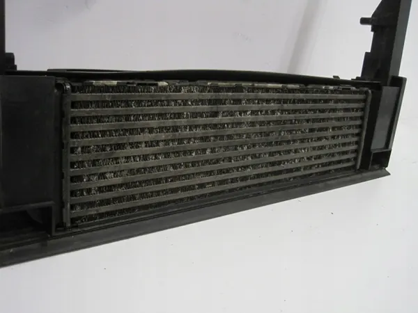 BMW Intercooler OEM 7600530 8507400 1-sarja F20/F21 image 3