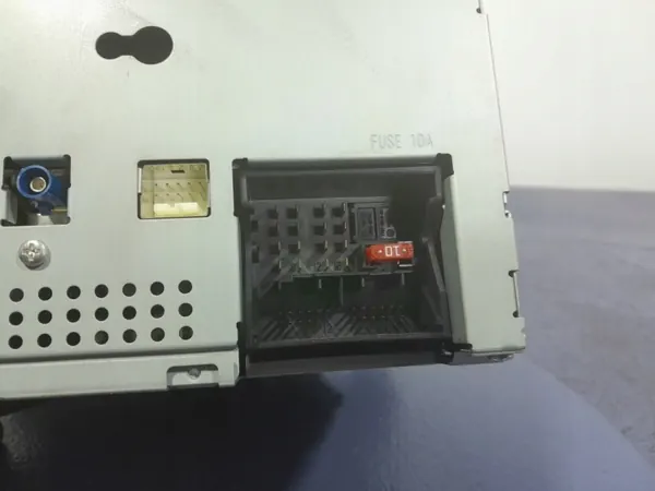 Radio CD Mercedes C W204 OEM A2048704490 image 5