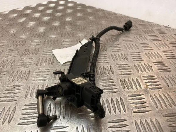 Strålkastarnivåsensor OEM 92190S1000 - Framaxel image 3