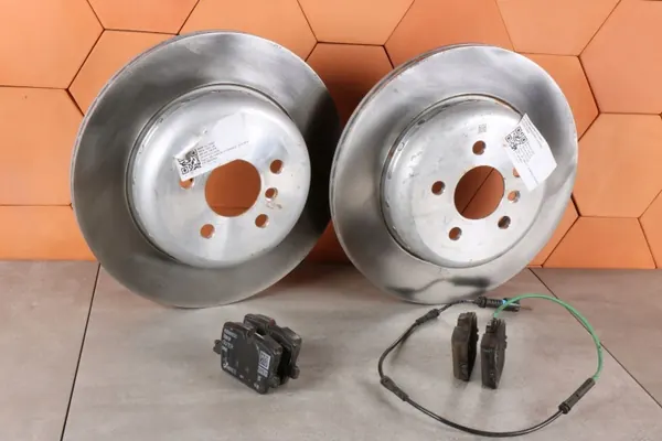 BMW OEM 6883979 Bremscheiben & Beläge Hinten image 2