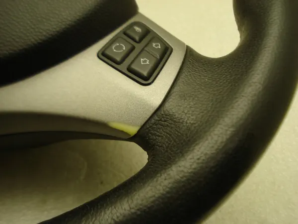 Volant Multifonction en Cuir BMW E90 E91 image 4