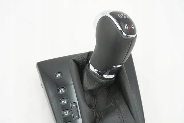 Gear Shift Knob and Gaiter Skoda Superb B6 image 4