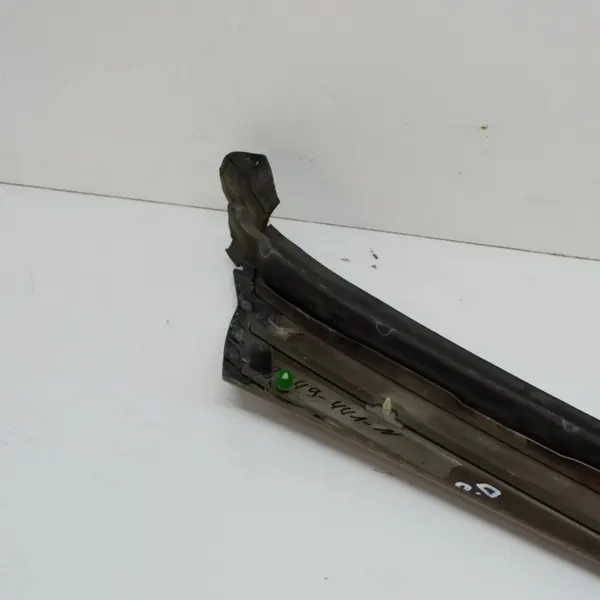 Garniture de pilier avant droit OEM A1296300810 image 4