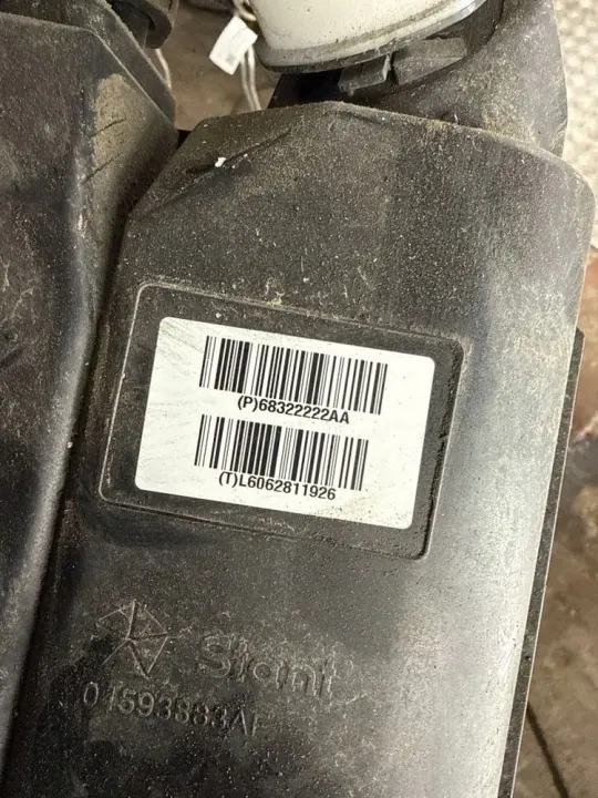 Dodge Durango 2017 Kohlefilter OEM 68322222AA image 8