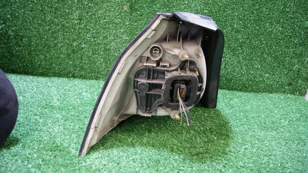 Bakljusset Volkswagen Golf 5 - OEM 1K6945096E image 5