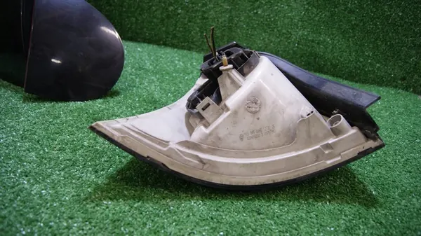 Bakljusset Volkswagen Golf 5 - OEM 1K6945096E image 7