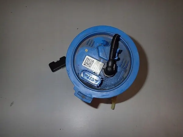 VW AUDI SKODA 2.0 TSI Brandstofpomp 5Q0919051AP image 3