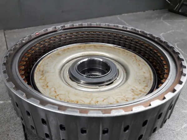 Panier d'embrayage Volvo OEM - Pour XC60/70 2.4D5 image 4