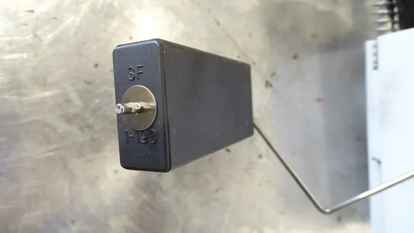 Bomba de combustible Ford Mondeo MK4 1.6 FG2008 image 2