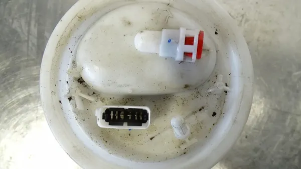 Bomba de combustible Ford Mondeo MK4 1.6 FG2008 image 5