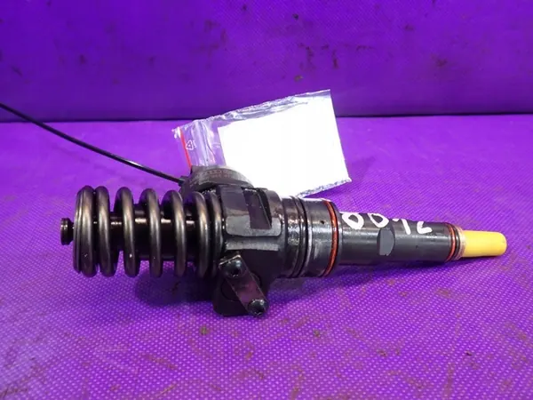 Iniettore 1.9 TDI Audi Skoda VW 038130073AN image 2