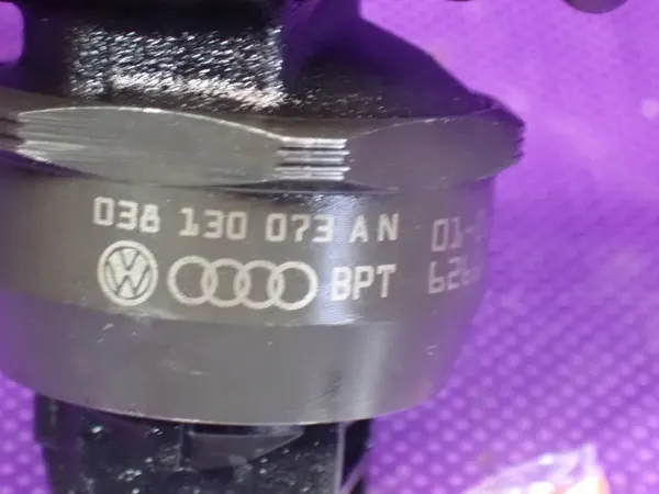 Iniettore 1.9 TDI Audi Skoda VW 038130073AN image 4
