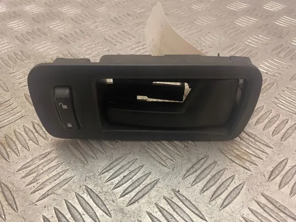 Poignée de porte Ford Mustang V 2014 OEM 4R3X6322600A image 3