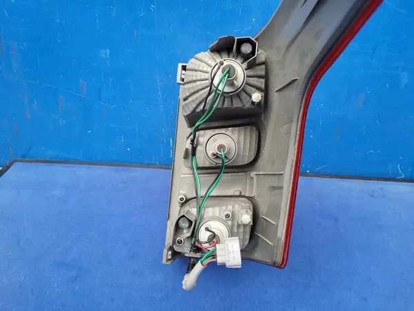 MITSUBISHI L200 Lámpara Trasera Izquierda 8330A945 image 9