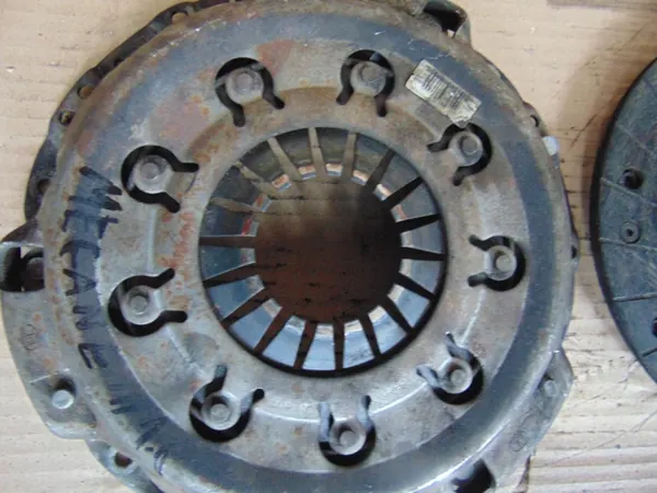 Kytkinlevy Renault Scenic III Megane III 1.6 image 2