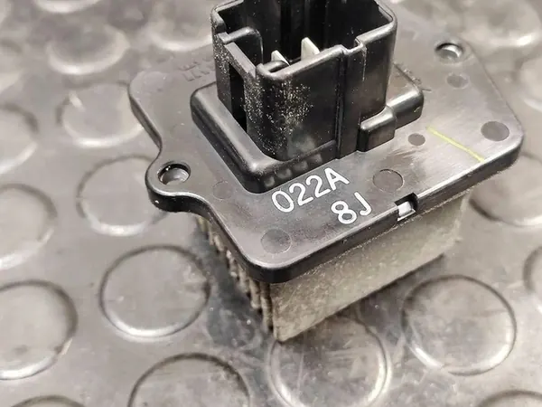 Relais de ventilateur de chauffage PEUGEOT 4008 2.2L Diesel 022A8J image 5