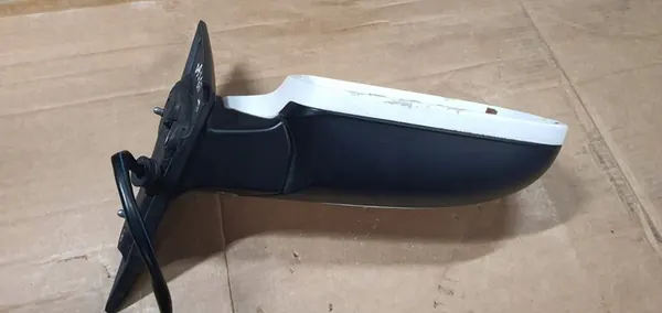 Oikeanpuoleinen Peilien Kotelo Audi A3 8P LIFT 08-12 OEM 8F0857528 image 2