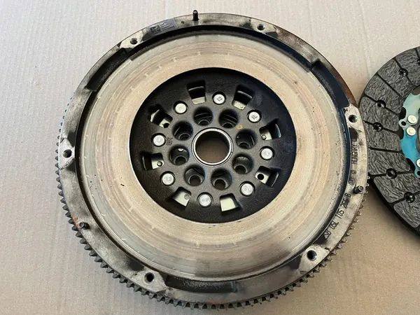 VW AUDI SKODA SEAT Volante Duplo 2.0 TDI image 2