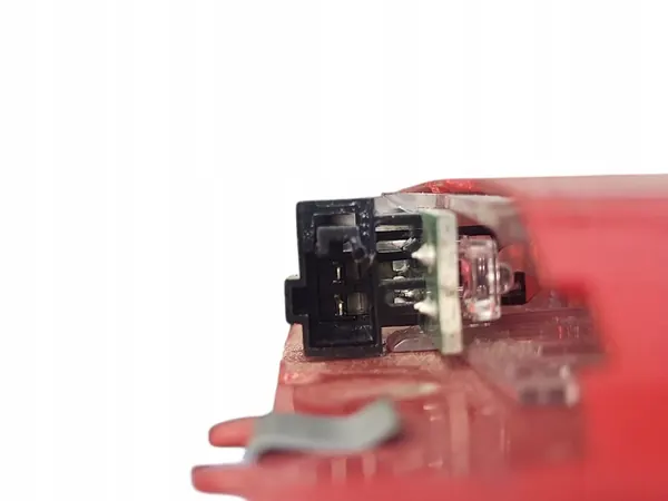 Luz de Parada Adicional Volkswagen OE 5K0945087 image 4