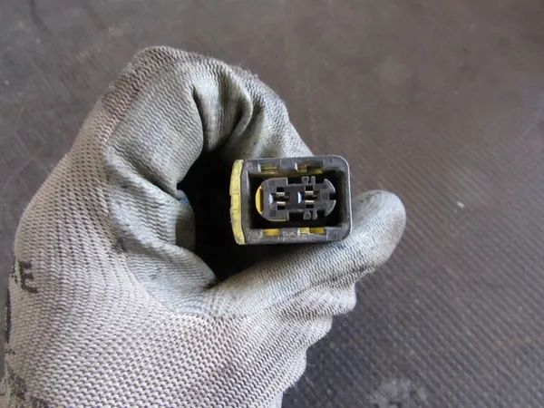 Conjunto Cableado AdBlue OEM 22330354 para Volvo FH image 8